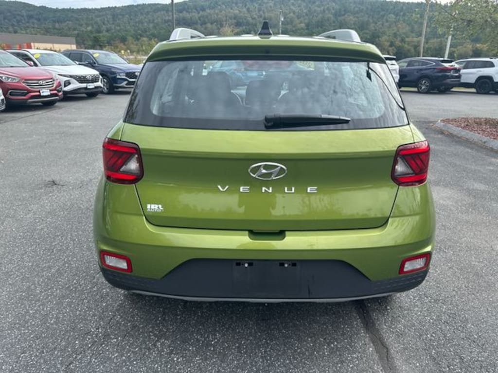 Used 2022 Hyundai Venue SEL SUV