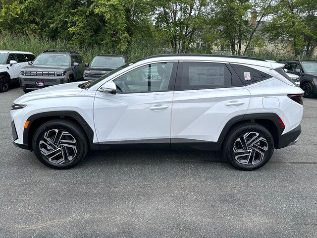 2025 Hyundai Tucson Hybrid Limited photo 2