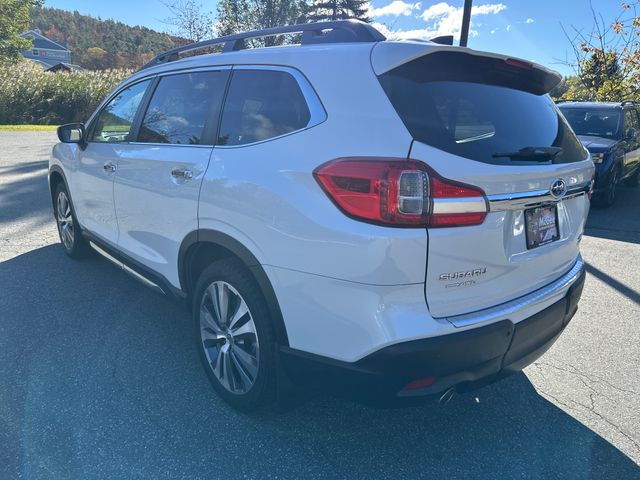2022 Subaru Ascent Touring photo 3