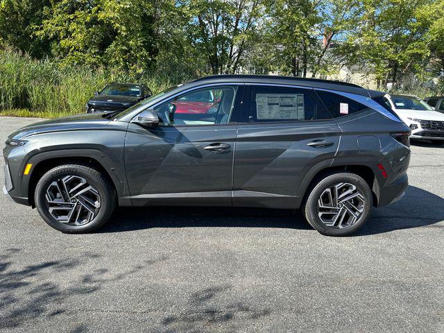 2025 Hyundai Tucson Hybrid Limited photo 2