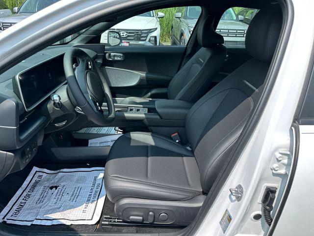 2025 Hyundai IONIQ 6 SEL - Photo 9