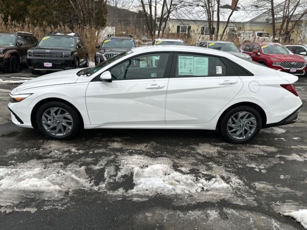 Certified 2025 Hyundai Elantra Hybrid Blue Sedan