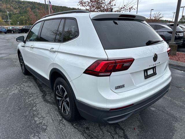 2022 Volkswagen Tiguan S photo 3