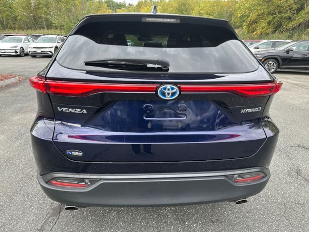 Used 2021 Toyota Venza LE SUV