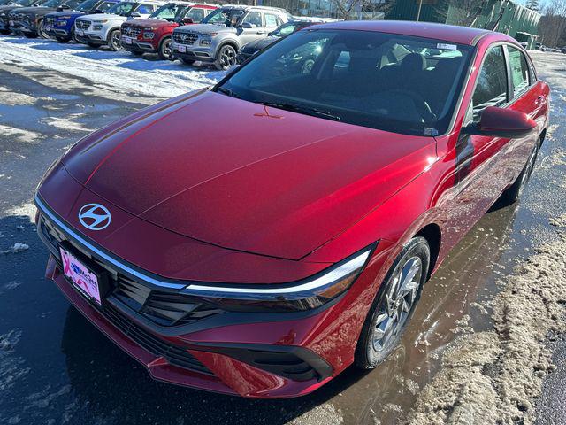 2026 Hyundai Elantra Hybrid Sedan 