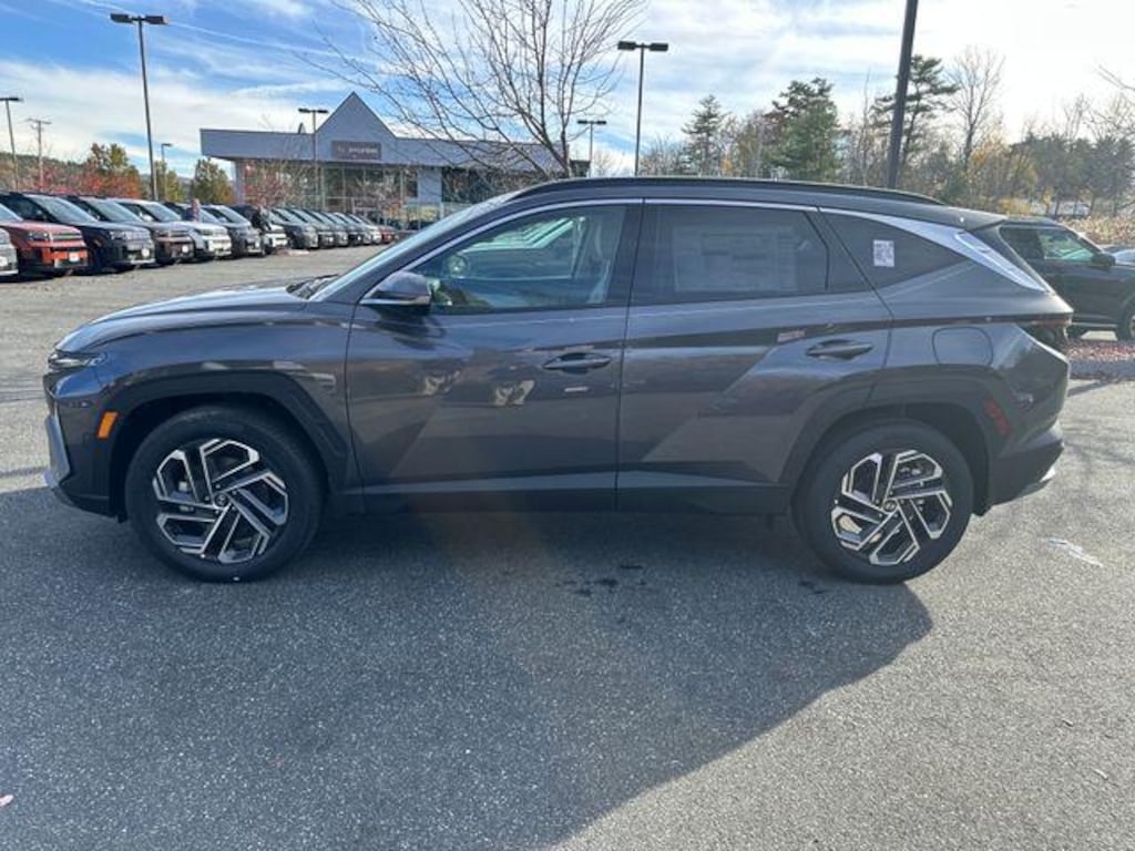 New 2025 Hyundai Tucson Hybrid Limited SUV