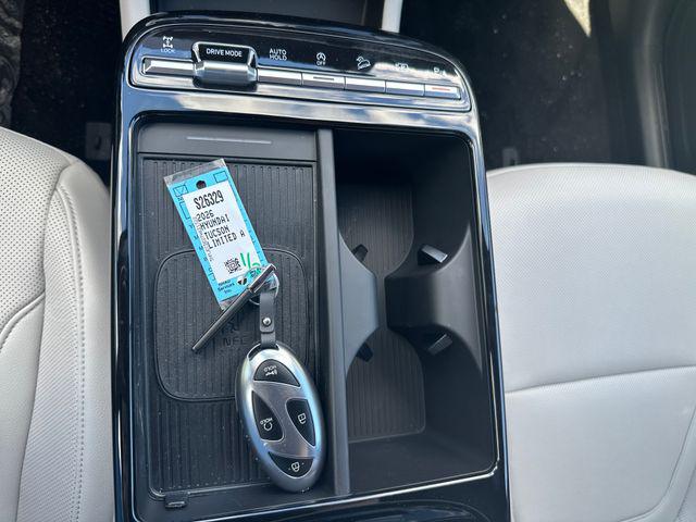 2026 Hyundai Tucson Limited - Photo 17