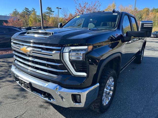 2024 Chevrolet Silverado 3500 HD Truck Crew Cab  2024 Chevrolet Silverado 3500 HD Truck Crew Cab