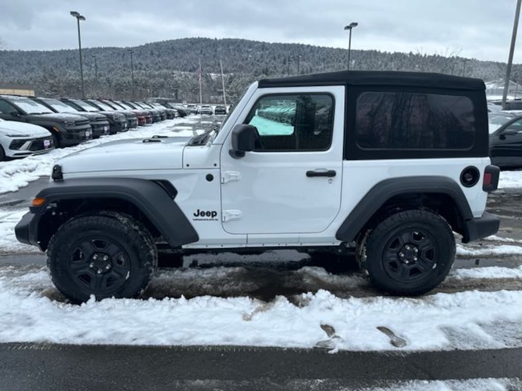 Used 2024 Jeep Wrangler Sport SUV