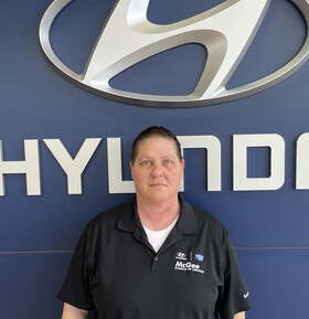 Staff member Kim B. from ID_50184c