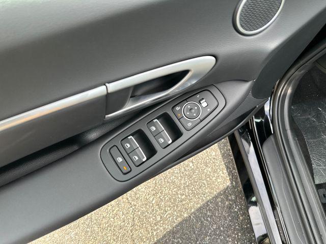 2025 Hyundai Sonata Hybrid SEL - Photo 11