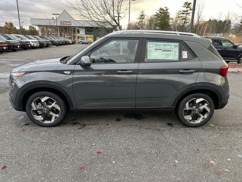 New 2026 Hyundai Venue SEL SUV