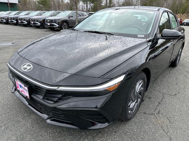 2026 Hyundai Elantra Blue's photo