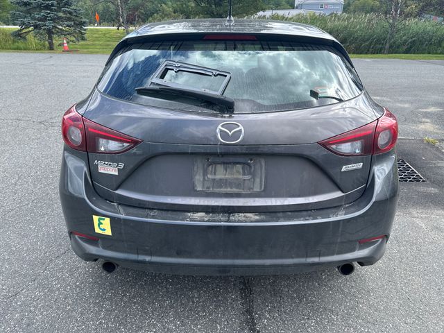 2018 Mazda Mazda3 Touring photo 4
