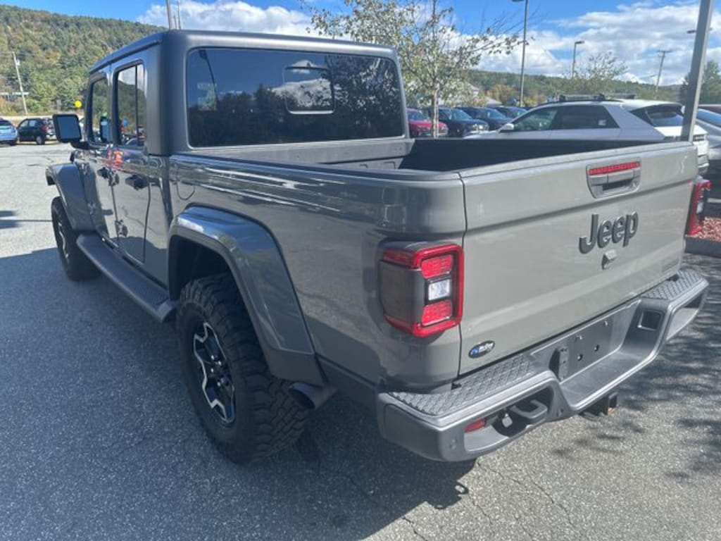 Used 2021 Jeep Gladiator Sport Truck Crew Cab