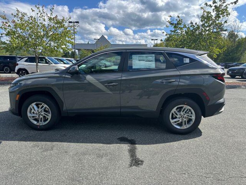 New 2026 Hyundai Tucson SE AWD SUV