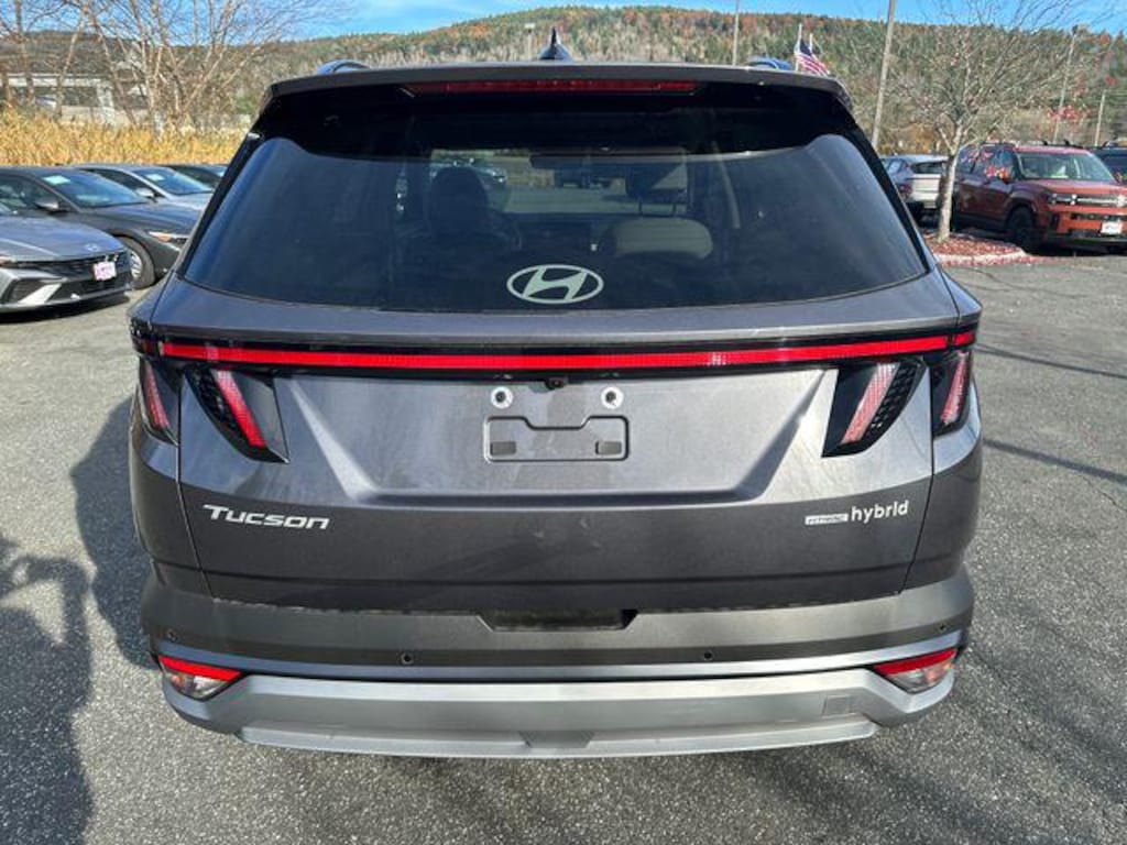 New 2025 Hyundai Tucson Hybrid Limited SUV