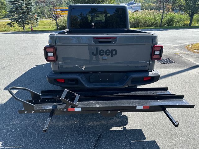 2021 Jeep Gladiator Sport photo 4