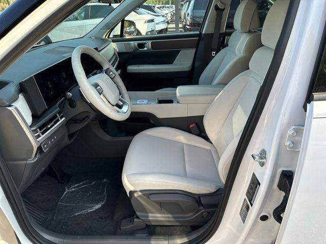 2026 Hyundai Santa Fe SE - Photo 9