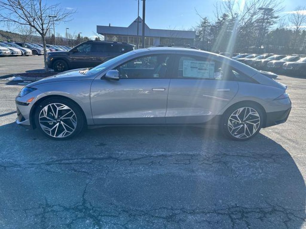New 2025 Hyundai IONIQ 6 SEL Sedan