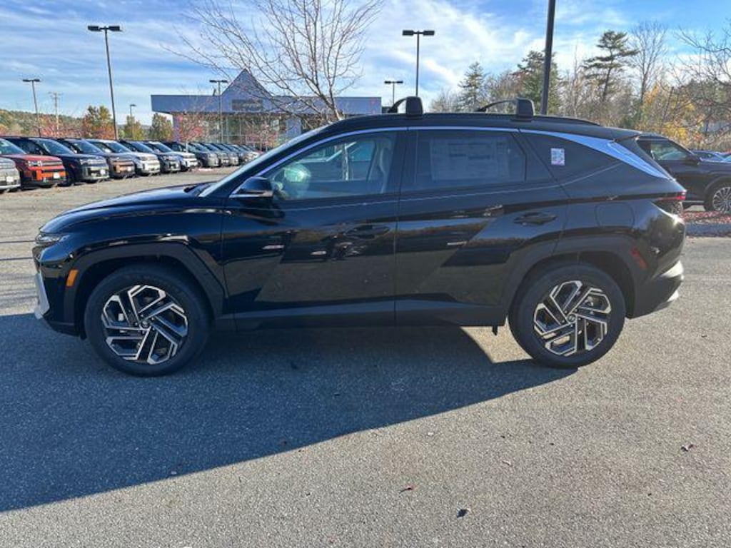 New 2025 Hyundai Tucson Hybrid Limited SUV