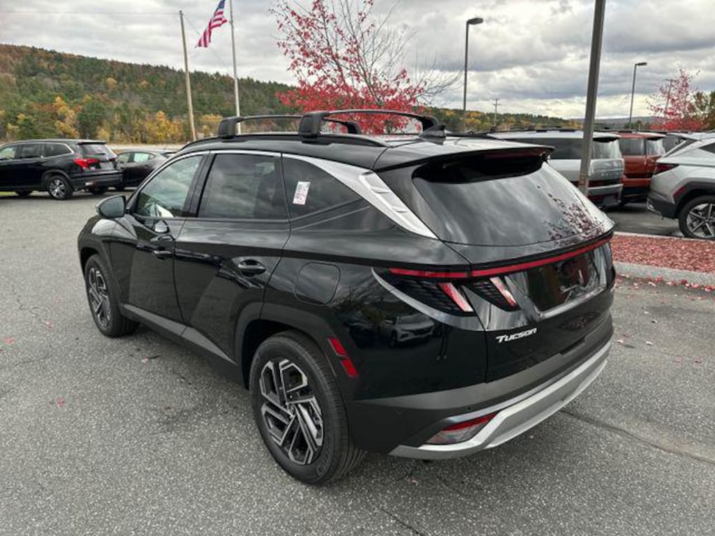 New 2025 Hyundai Tucson Hybrid Limited SUV