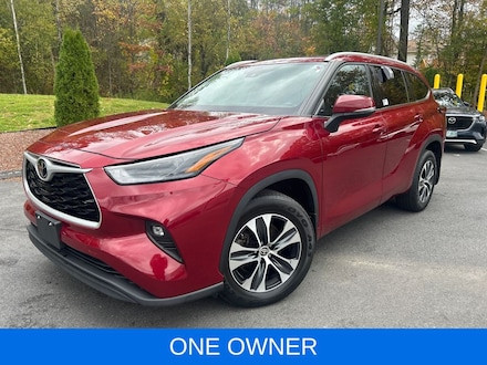 2022 Toyota Highlander XLE SUV