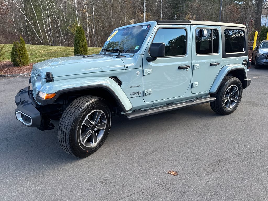 2023 Jeep Wrangler 4-Door Sahara