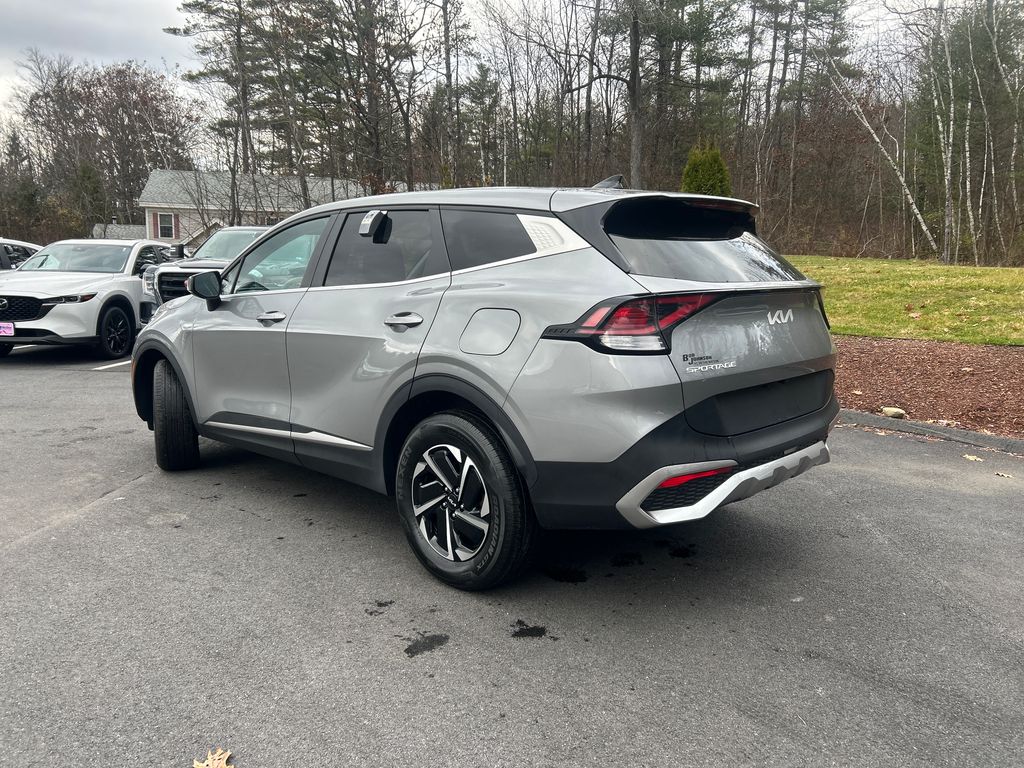 2023 Kia Sportage Hybrid LX photo 3