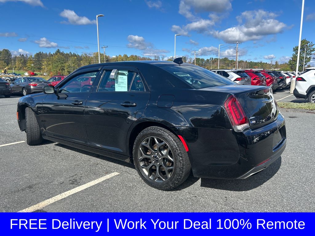 2017 Chrysler 300 S photo 2