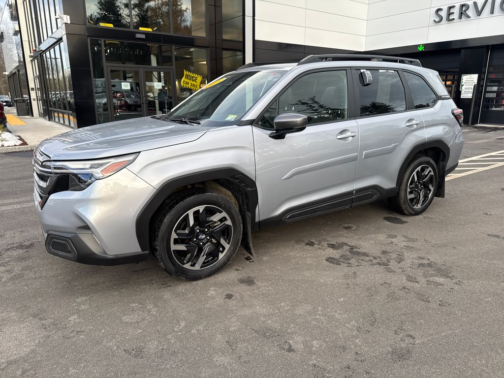 2025 Subaru Forester Limited's photo