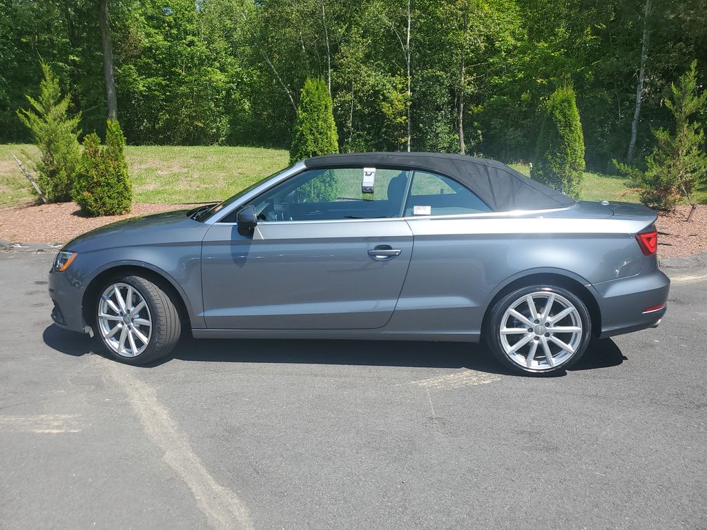 2016 Audi A3 2.0T Premium photo 2