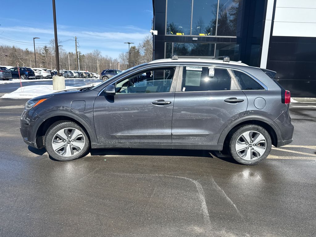 Used 2019 Kia Niro EX Premium with VIN KNDCC3LD8K5253044 for sale in Claremont, NH