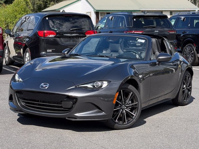 2026 Mazda MX-5 Miata RF Grand Touring CONVERTIBLE