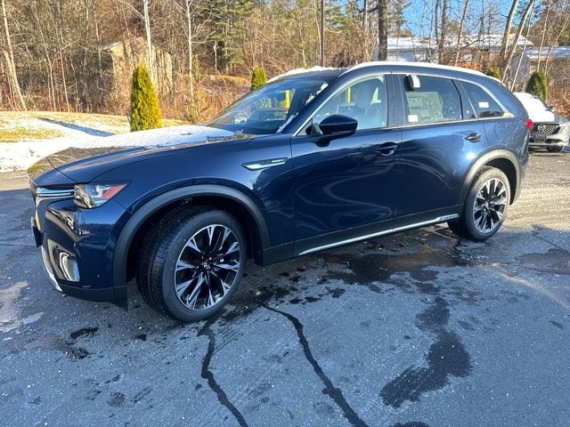 2025 Mazda CX-90 Premium Plus Package's photo