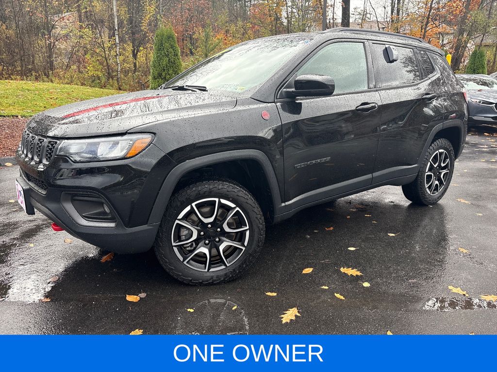 2024 Jeep Compass Trailhawk's photo