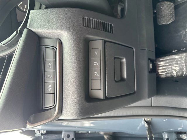 2026 Mazda CX-30 Carbon Edition - Photo 31