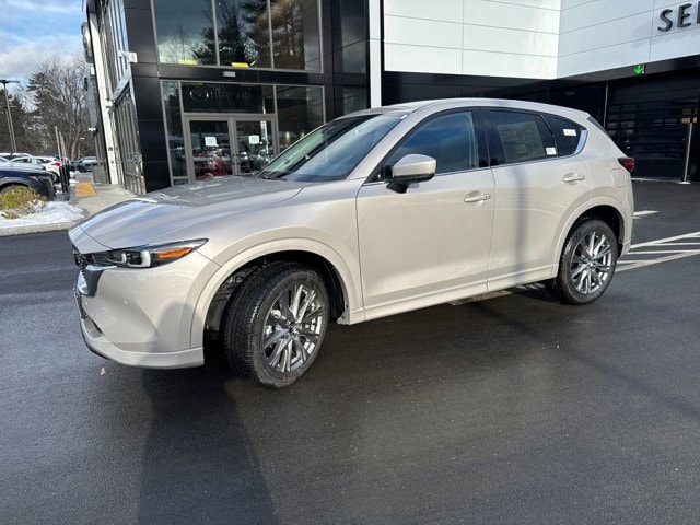 2025 Mazda CX-5 Base's photo