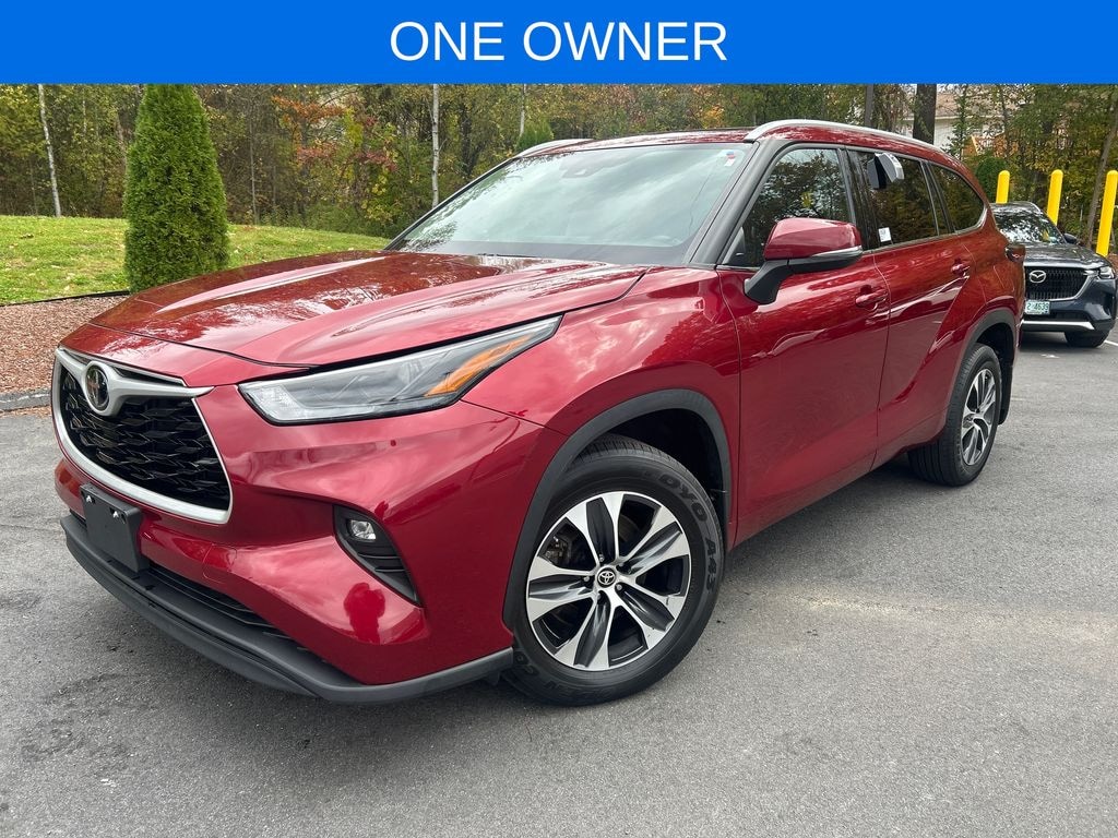 Used 2022 Toyota Highlander XLE SUV