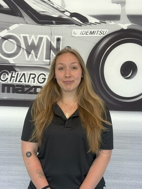 Staff member Isabelle F from ID_e0b36caf32d2