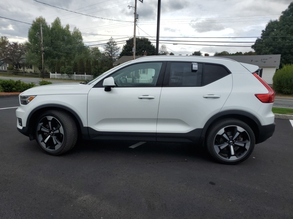 Used 2022 Volvo XC40 Momentum with VIN YV4162UK8N2655705 for sale in Claremont, NH