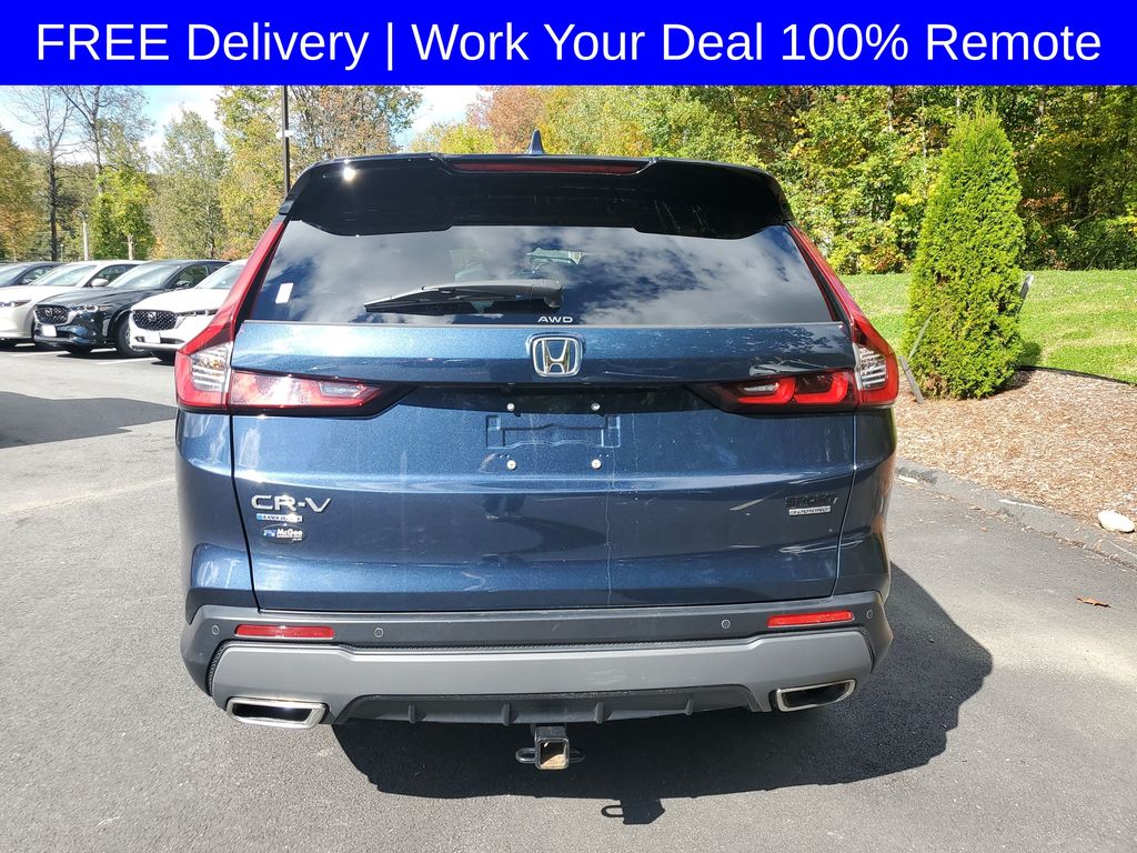2023 Honda CR-V Hybrid Sport Touring photo 4