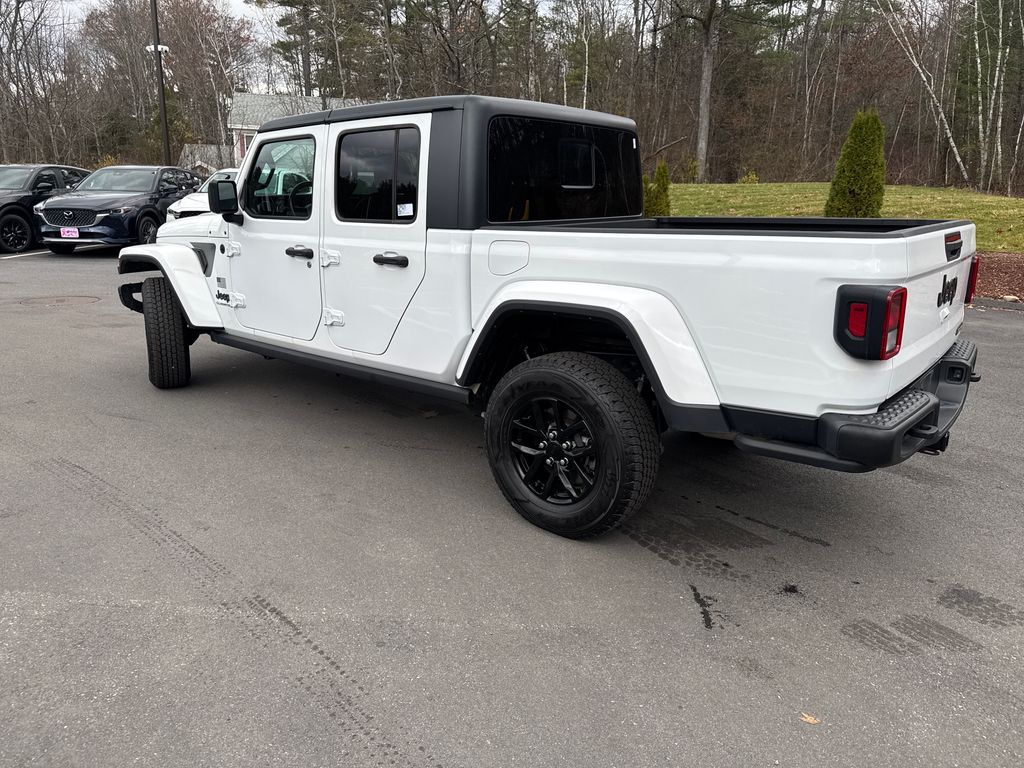 2023 Jeep Gladiator Sport photo 3