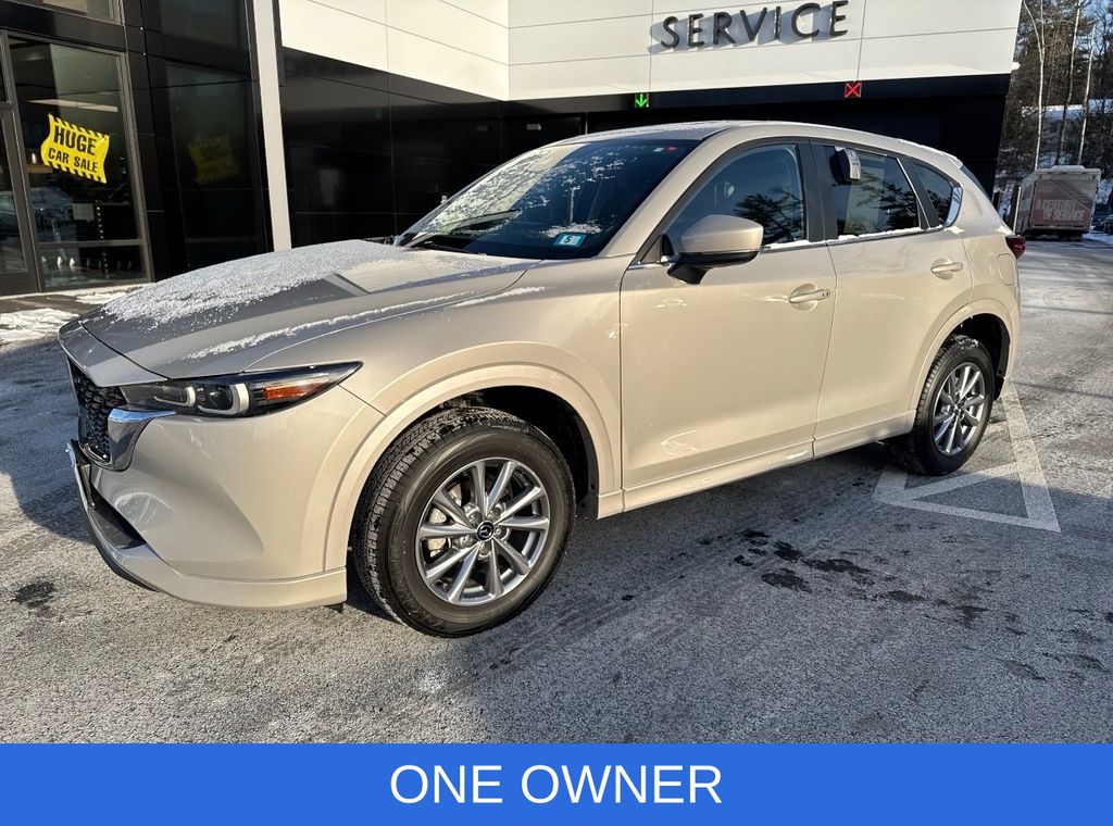 2024 Mazda CX-5 S Preferred package's photo