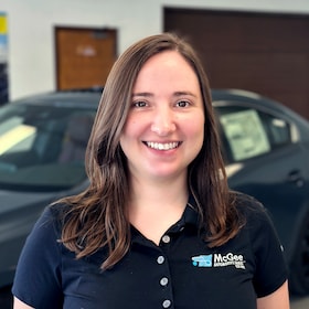 Staff member Mindy L from ID_2921a6b5a4f2