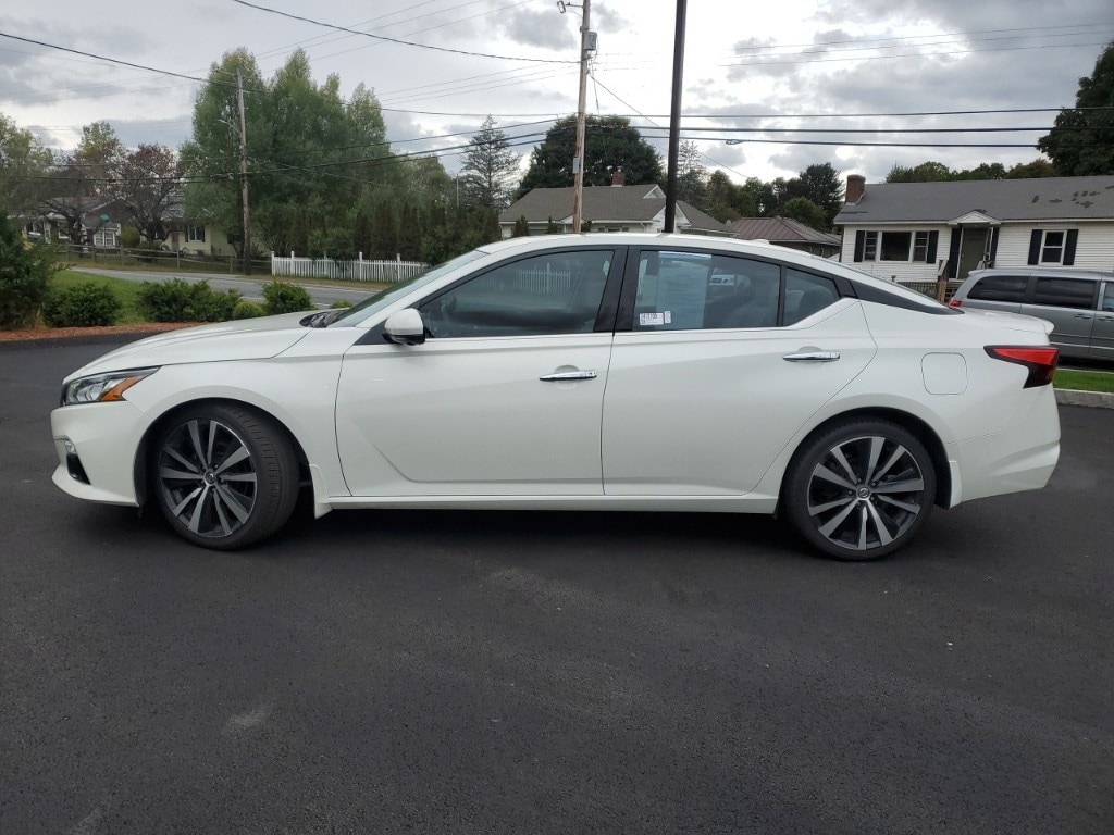 Used 2020 Nissan Altima Platinum with VIN 1N4BL4FW6LC118310 for sale in Claremont, NH