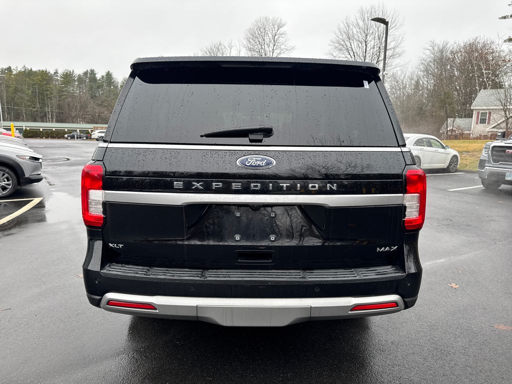 2022 Ford Expedition MAX XLT photo 3