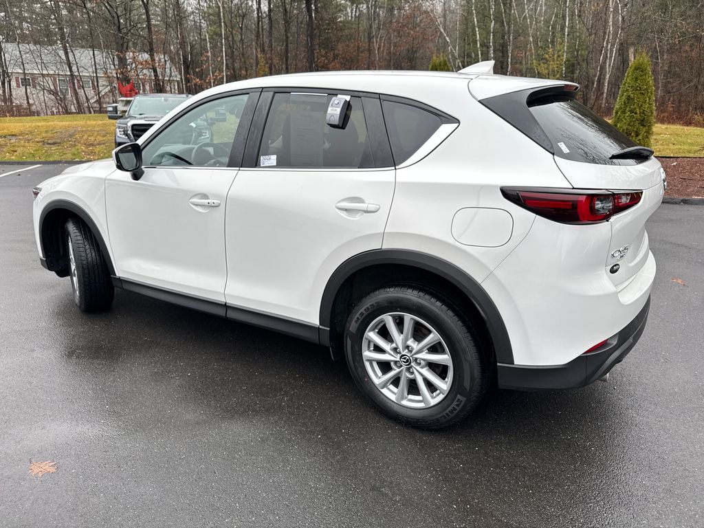 2023 Mazda CX-5 2.5 S Preferred photo 2