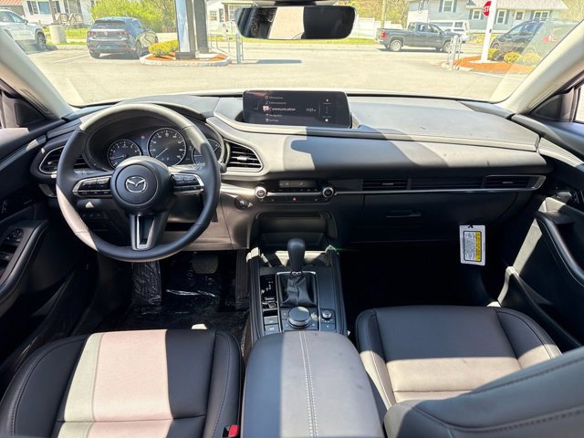 2026 Mazda CX-30 Premium - Photo 13