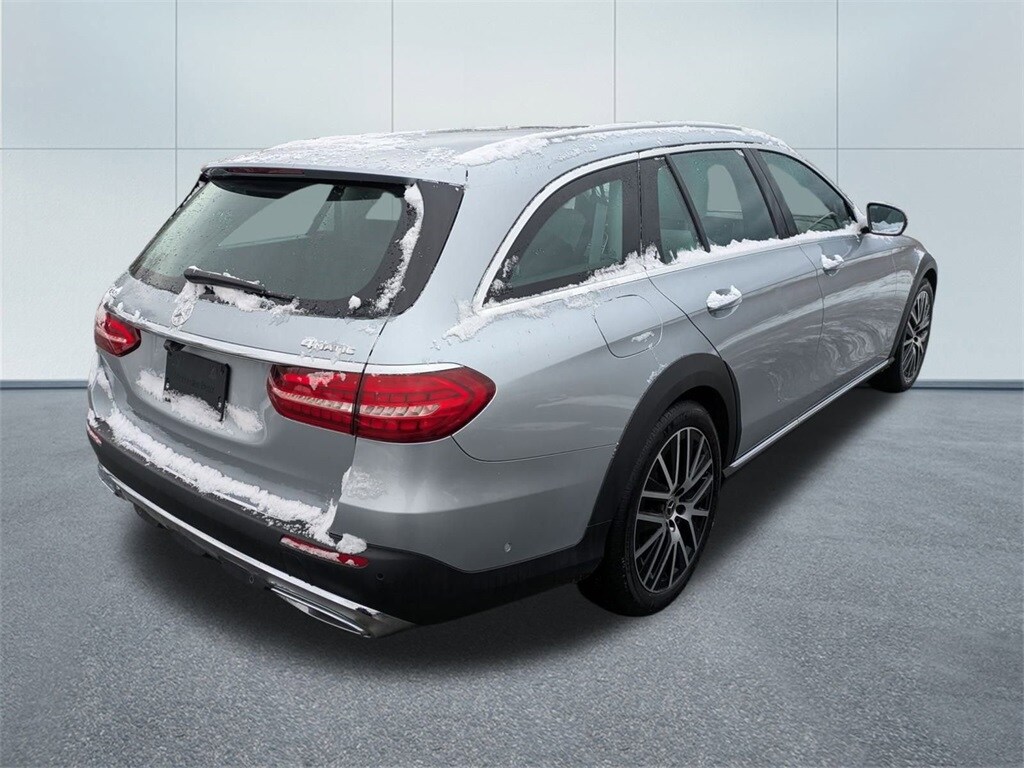 2021 Mercedes Benz E 450 4MATIC Wagon photo 3